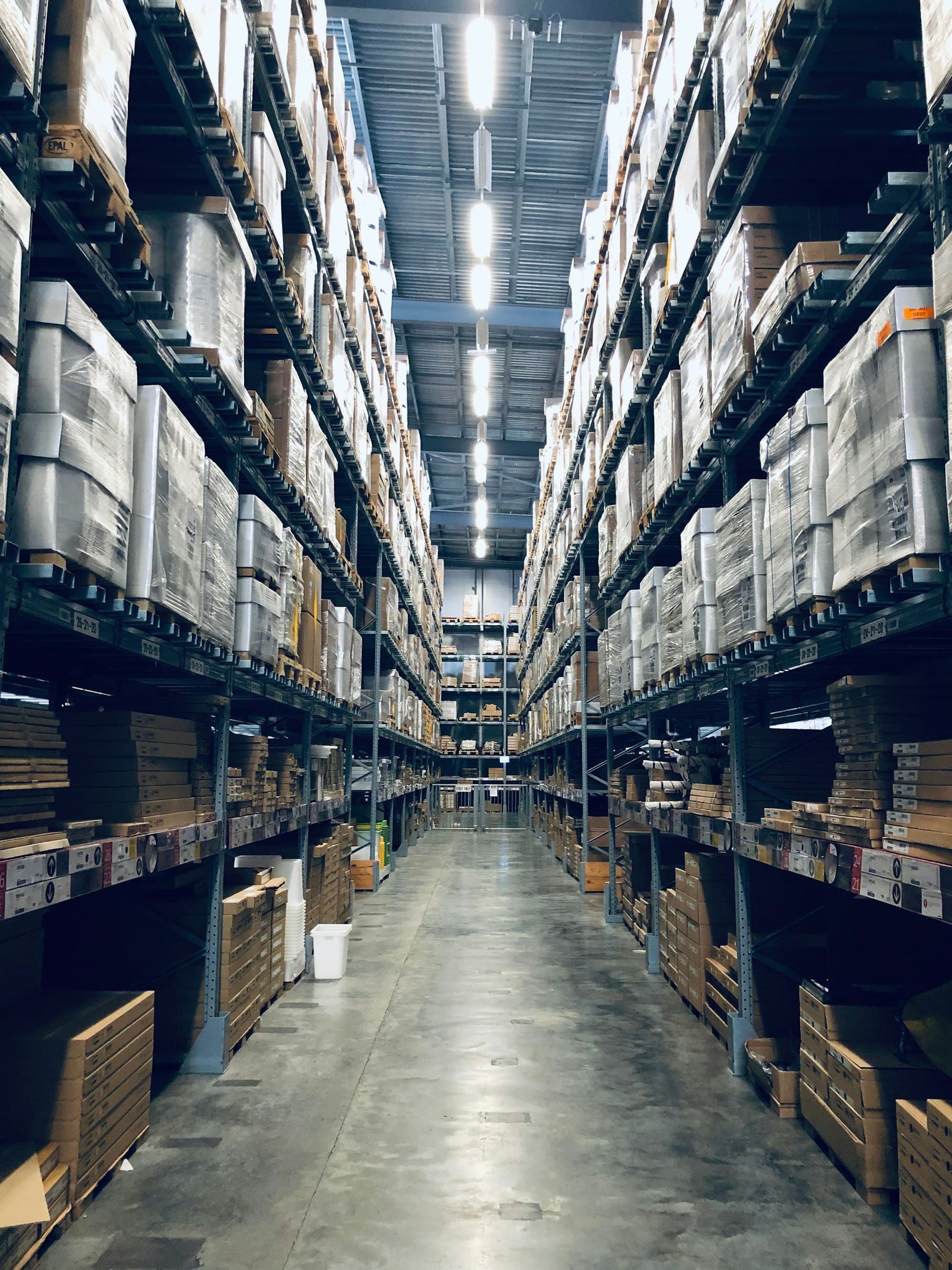 Modern fulfillment warehouse for cross-border trade